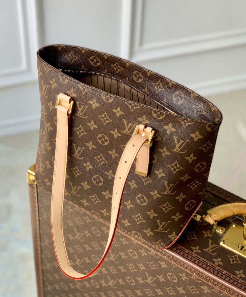 Louis Vuitton Piano M12095 Brown